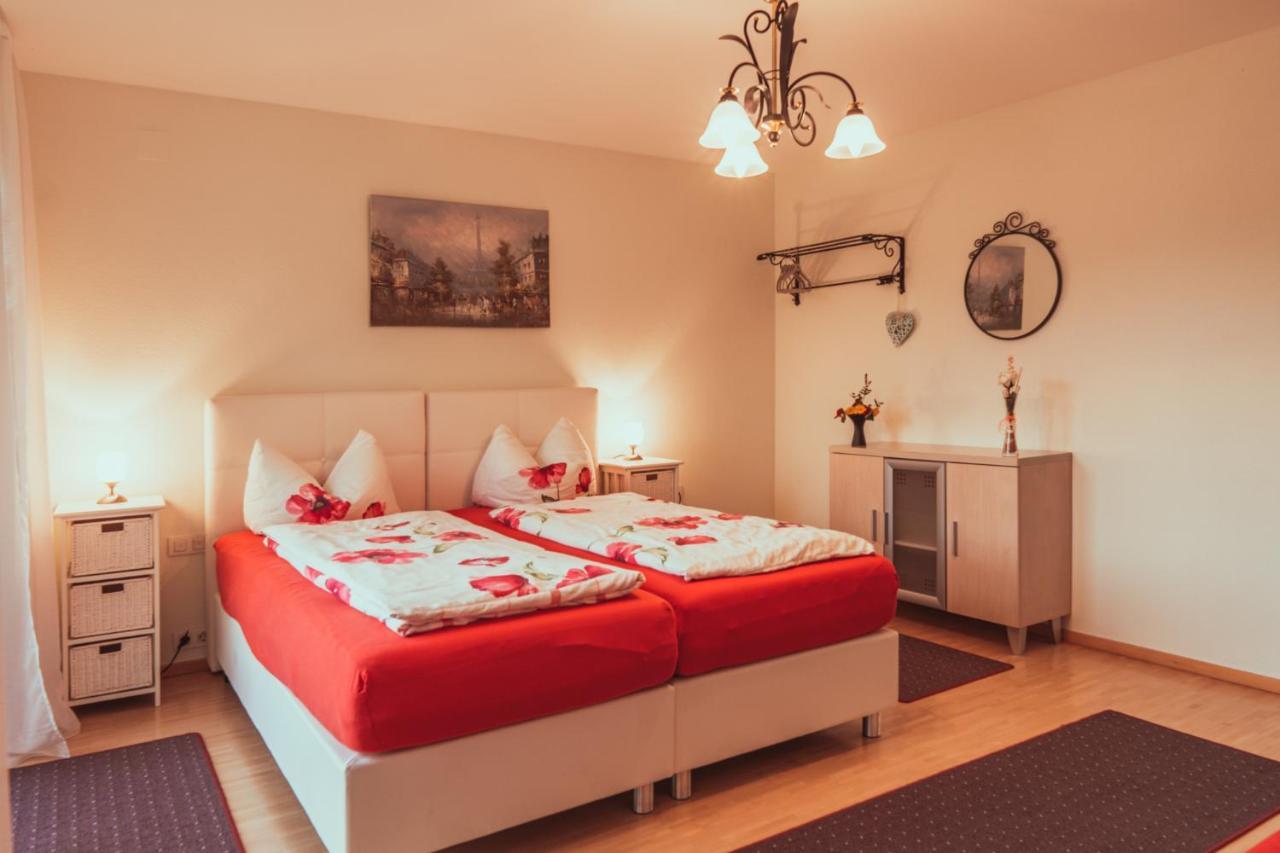 Coraline -Koblach, 6-10 P, 3 Schlafzimmer, Kueche, Riesige Terrasse, Parkplatz, Wifi, Stellplatz Ski Exteriör bild