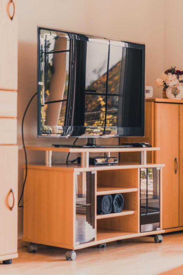 Coraline -Koblach, 6-10 P, 3 Schlafzimmer, Kueche, Riesige Terrasse, Parkplatz, Wifi, Stellplatz Ski Exteriör bild